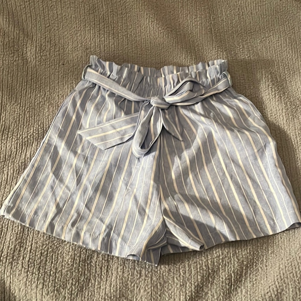 NEW Romwe Paperbag Blue and White striped shorts -Size MEDIUM